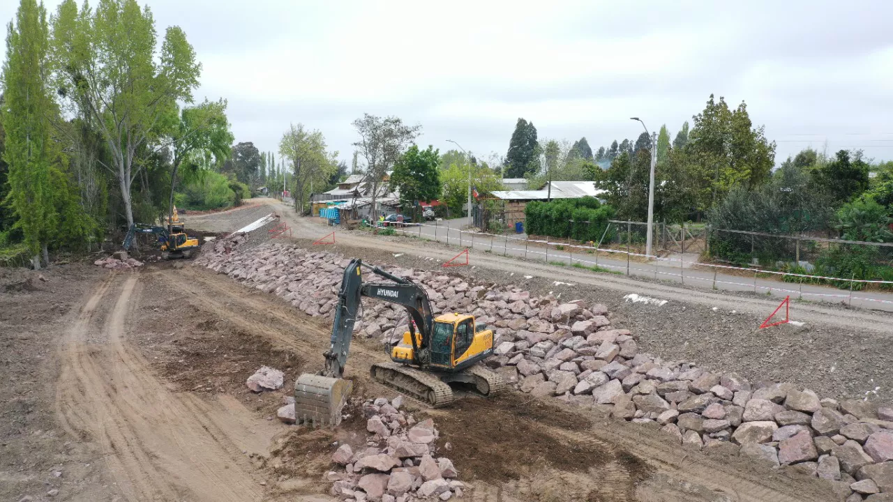 5. Defensas Fluviales El Tambo, Santa Cruz